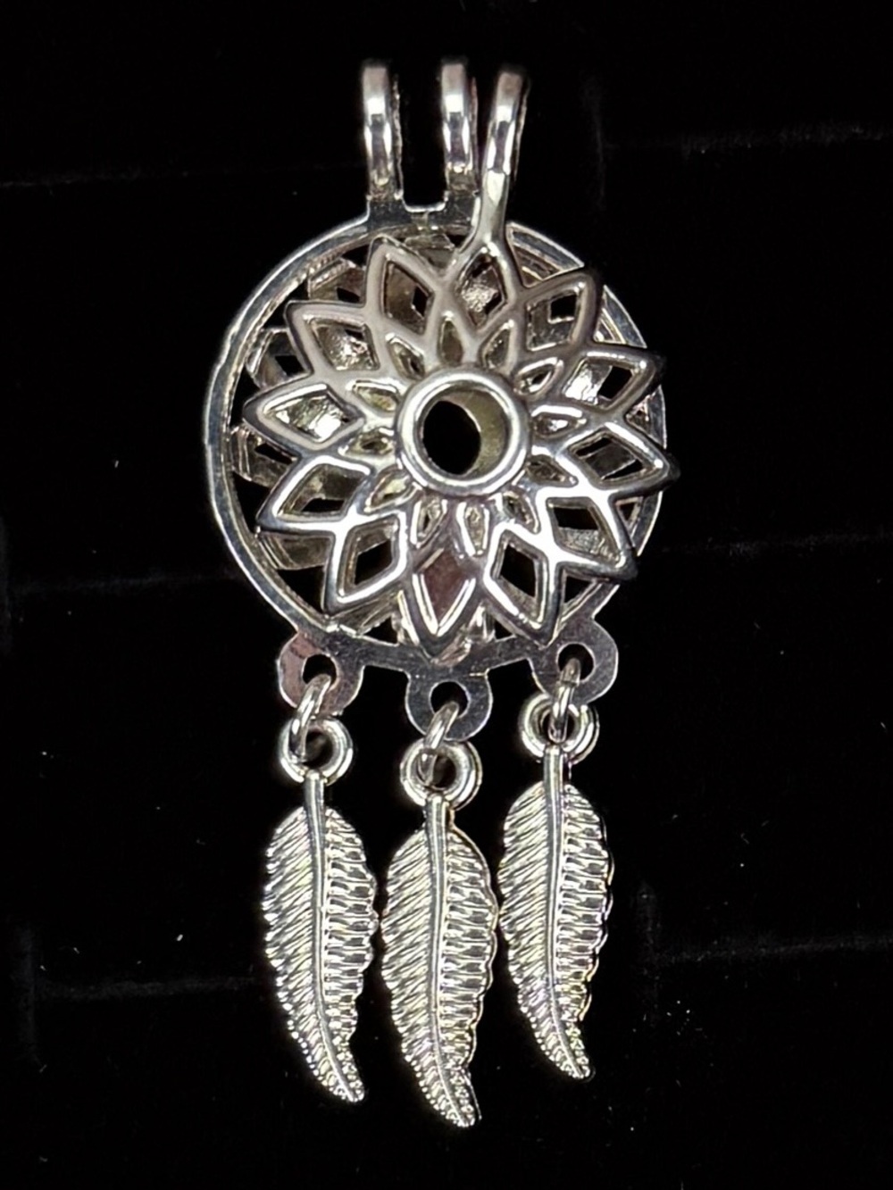 Vintage silvertone hollow filigree leaf charm pendant + Free 16” cord necklace